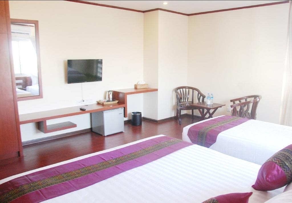 Hotel Memory Sittwe Exterior photo