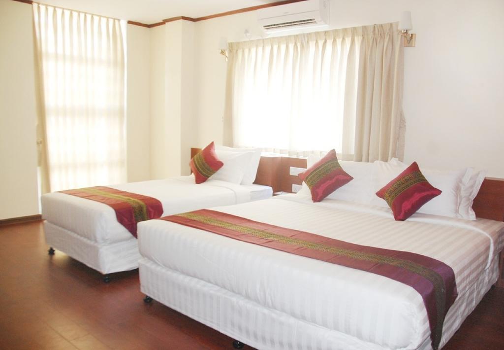 Hotel Memory Sittwe Exterior photo
